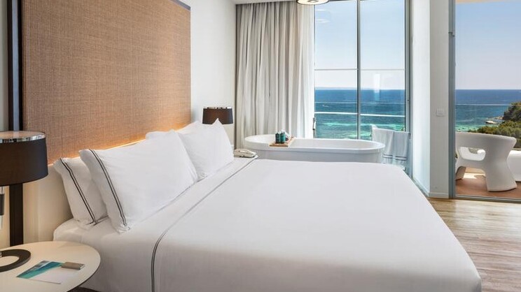 The Level Penthouse Suite 